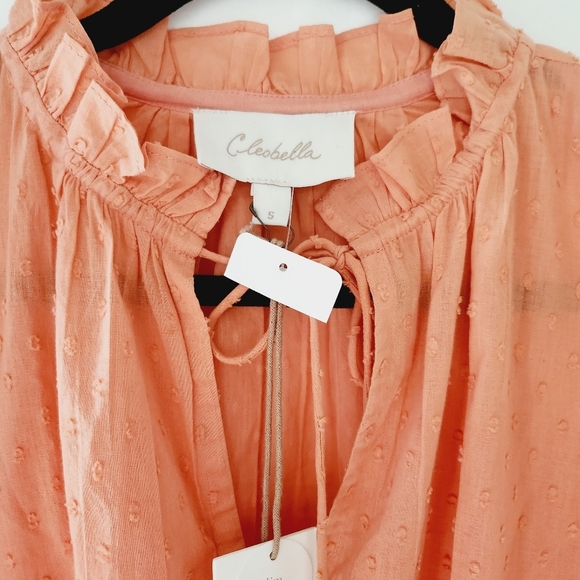 NWT CLEOBELLA Phoenix Coral Blouse Organic Cotton Dobby Split Neck Ruffle Boho - Picture 3 of 8